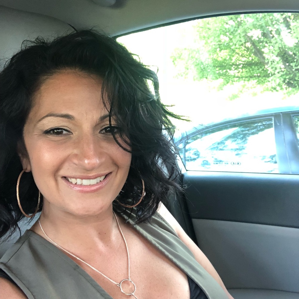 Meet your Posher, Melissa